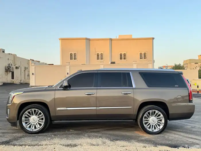 كاديلاك اسكاليد 2015 الدفعه الاخيرة 4