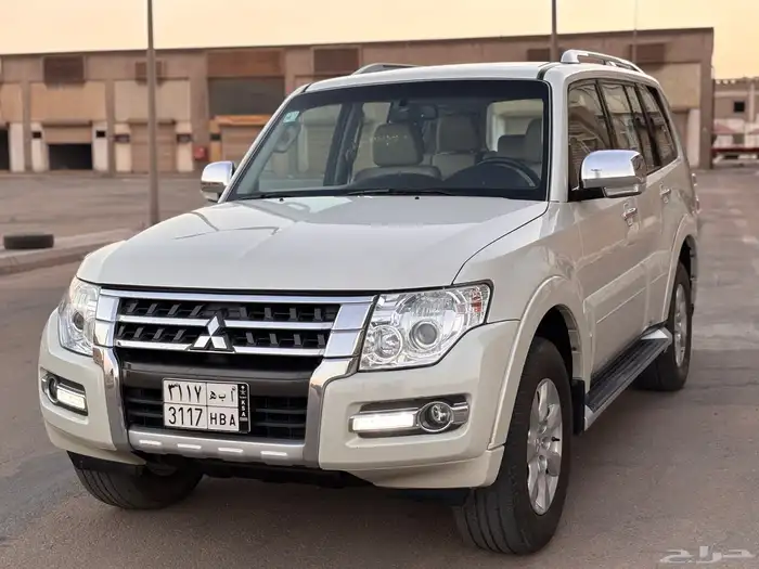 ميتسوبيشي باجيرو GLS 2022 0