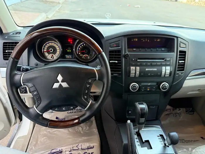 باجيرو 2011 مكينة كبيره فل كامل 8