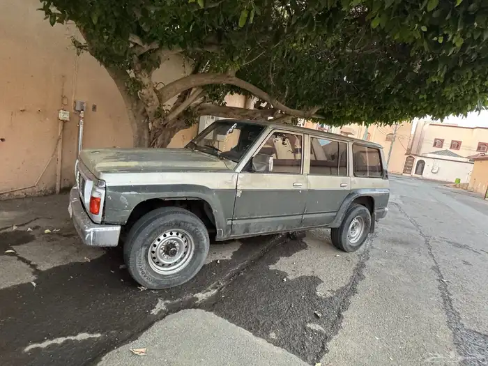 باترول 1991 يحمل لوحه مميزه 3