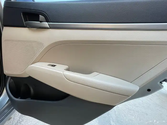 هونداي- إلنترا-2018-استاندر- بنزين- الوعلان- 2000-سي سي 22