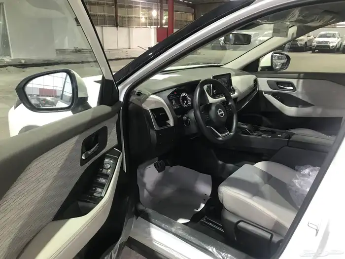 نيسان اكس تريل 7 مقاعد دبل وبدون دبل 2026 ومتاح 5 مقاعد 8