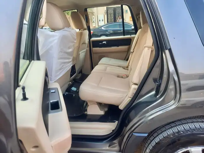 فورد اكسبيديشن 2016 قصير بدون دبل 7