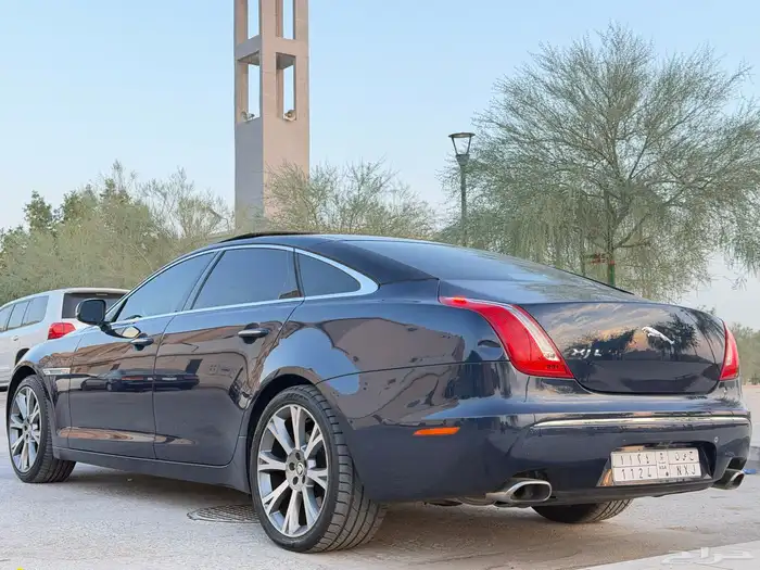 جاكوار XJL Portfolio 2012 فل اطلبية تنفس طبيعي بحالة الوكالة 59