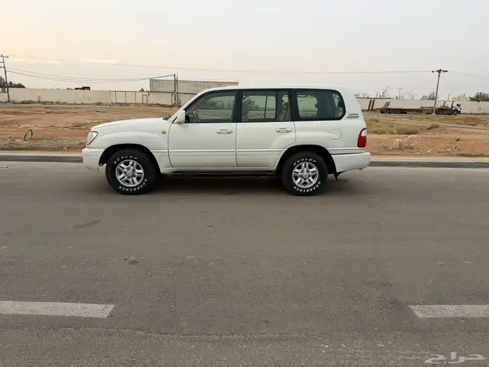 للبيع لكزس 2001 فيه رش خفيف 1