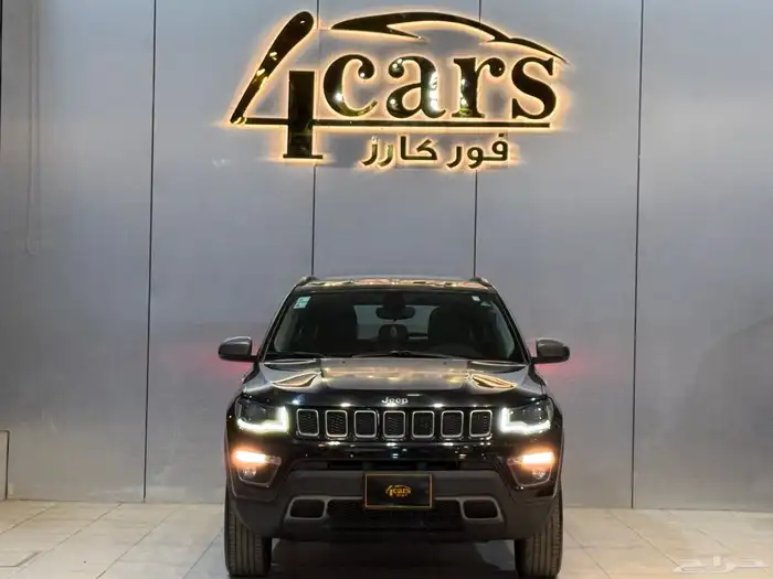 جيب كومباس تريل هوك 2018 (( بحالة ممتازة )) 2