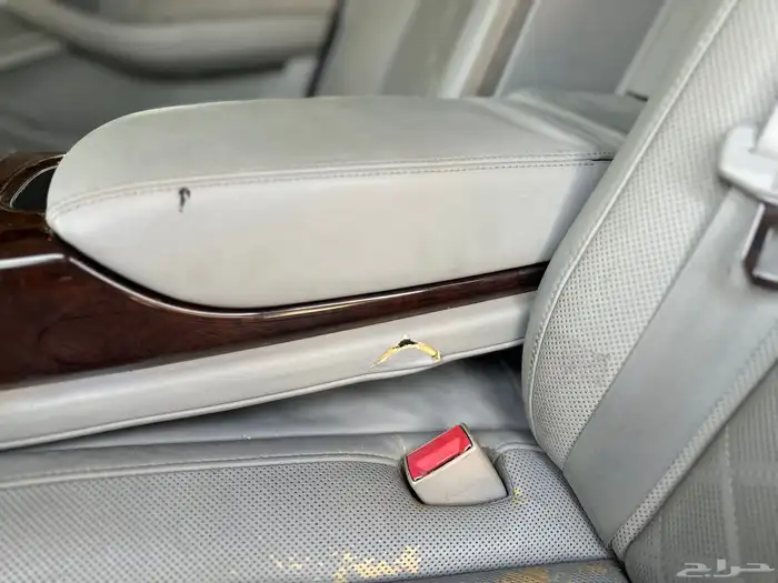 Audi A8 اودي مخزن 2012 23