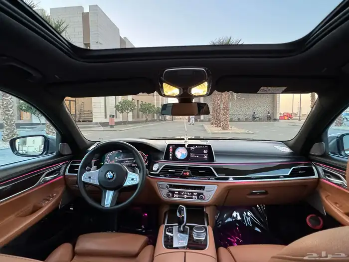 بي ام دبليو مديل 2021 730 6