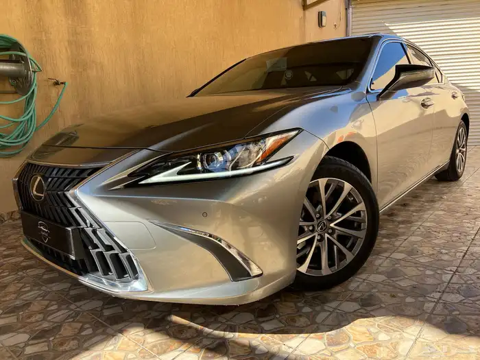 لكزس حجم 250 ES المديل 2023 سعودية عبداللطيف جميل AA. 74