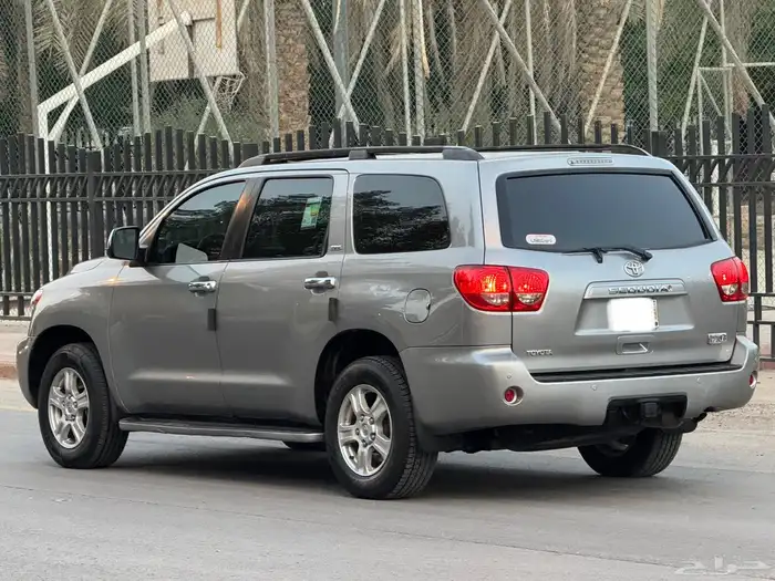 تويوتا سكويا 2009 نص فل سعودي 8