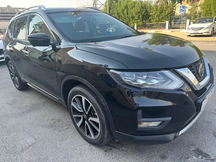 للبيع نيسان اكس تريل موديل 2022 فل اوبشن 7