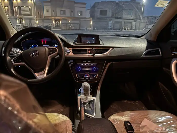 للبيع شانجان 2020 السفن 3