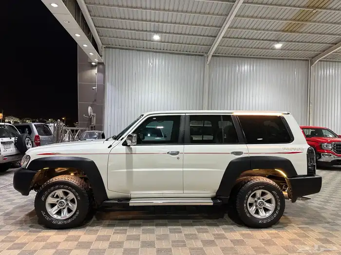 للبيع نيسان فيتك موديل 2014 قير عادي 21