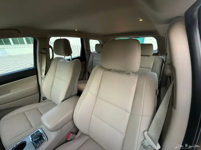 جراند شيروكي مخززن 2020 20