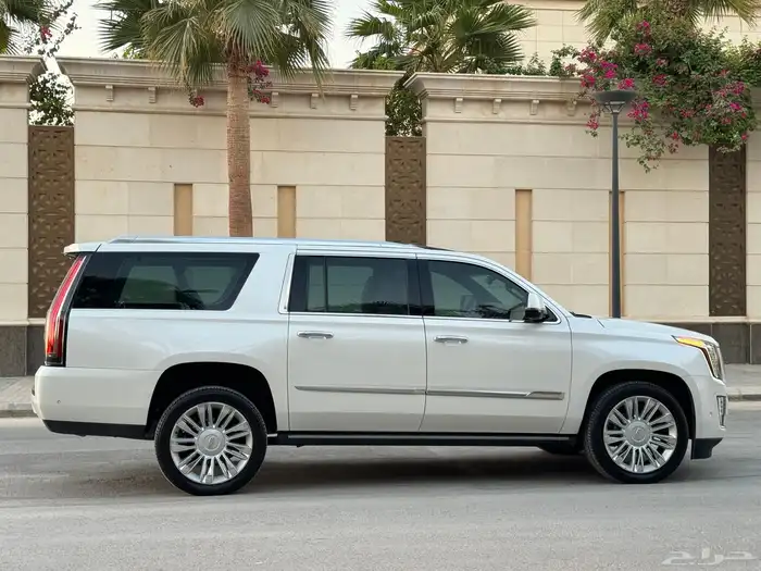 كاديلاك اسكاليد طويل موديل 2019 بلاتينيوم تشيكات وكاله 23