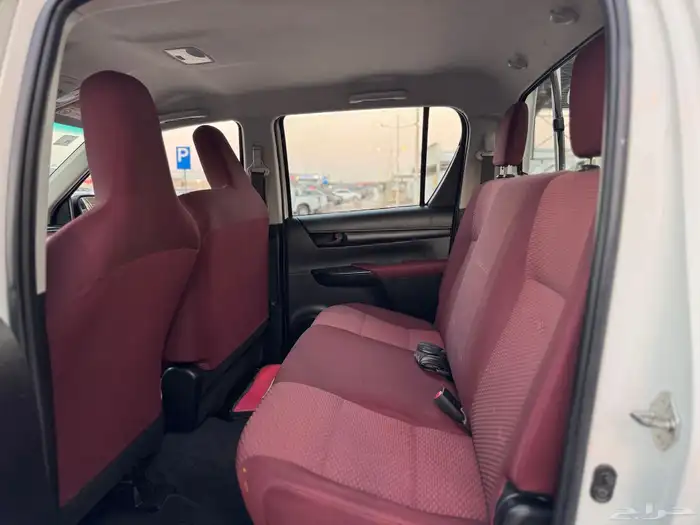 تويوتا هايلوكس 2021 ابيض ديزل جي ال 8