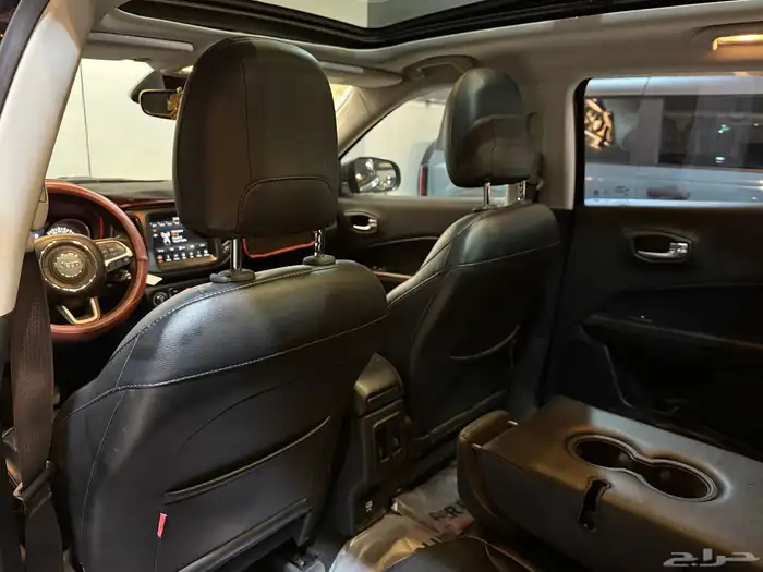 جيب كومباس تريل هوك 2018 (( بحالة ممتازة )) 15