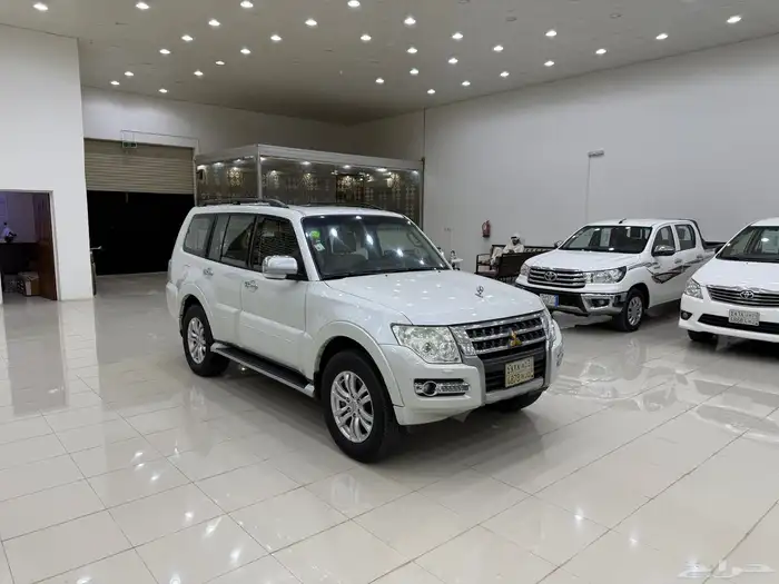 ميتسوبيشي باجيرو 2017 فل كامل مكينه 3800 36