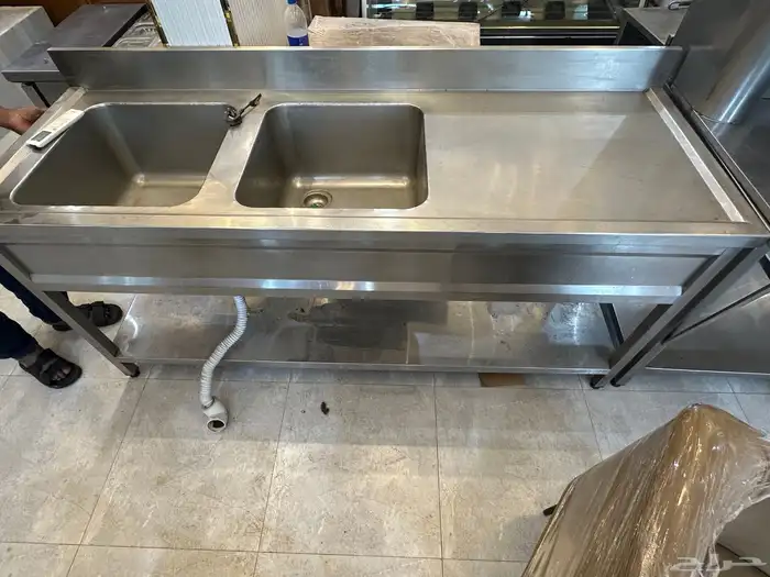 ادوات مطعم 3