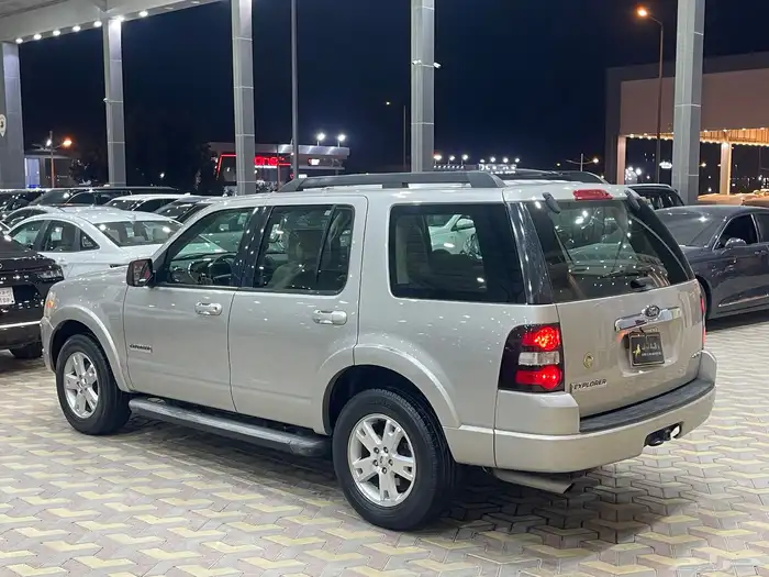 فورد إكس بلور موديل 2008 3