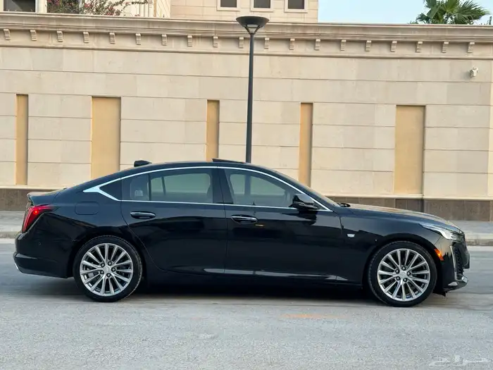 كاديلاك CT5 موديل 2023 اعلى فئة مخزن ممشى 6 الف تحت الضمان 22
