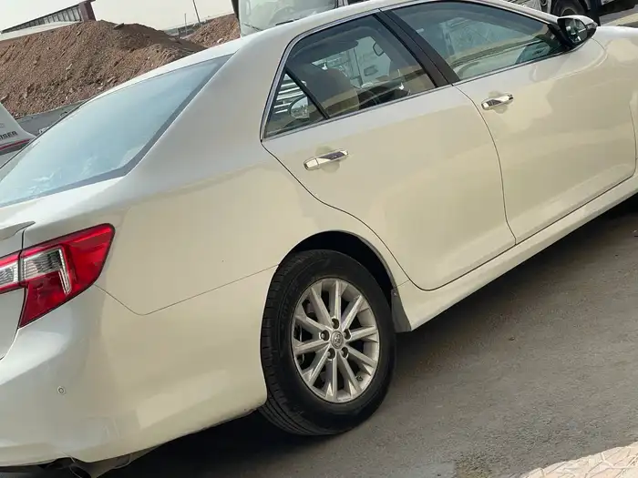 كامري GLX فل كامل شبه وكالة 2013 7