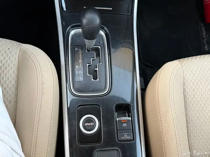 اوتلاندر موديل 2020 24