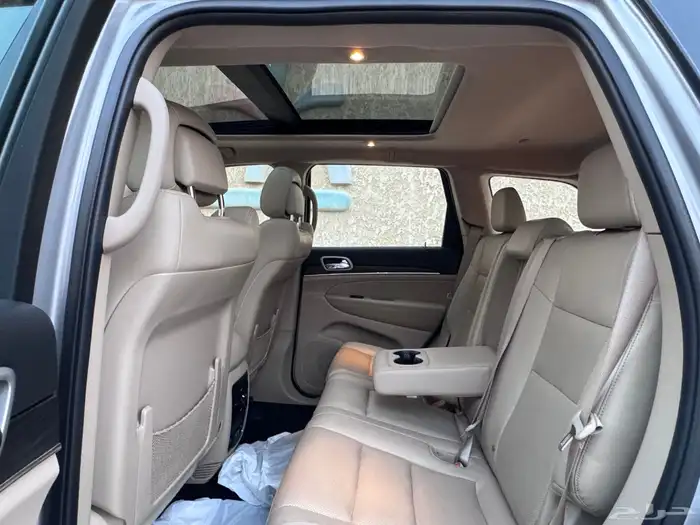 جيب شيروكي لميتدا 2021 23