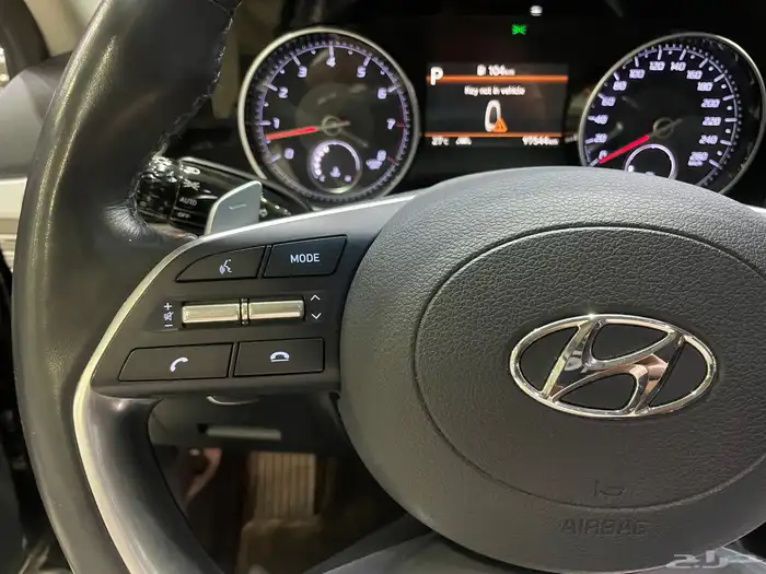 ازيرا 2021 نصف فل ( بنزين ) 6 سلندر 11