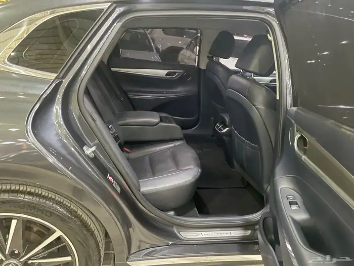 ازيرا 2021 نصف فل ( بنزين ) 6 سلندر 23