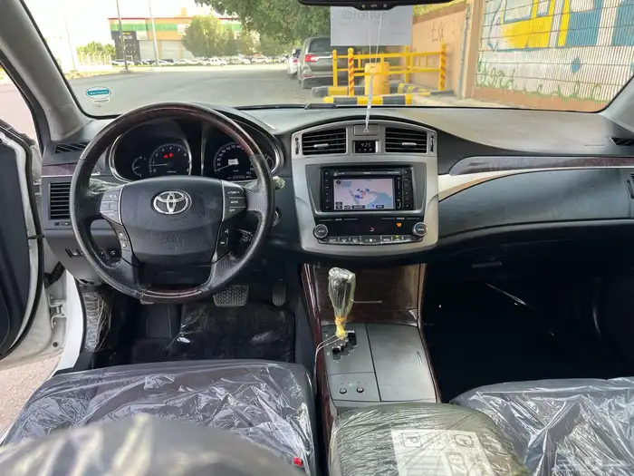 تويوتا افالون 2011 9