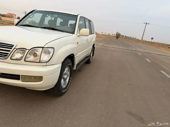 للبيع لكزس 2001 فيه رش خفيف 2