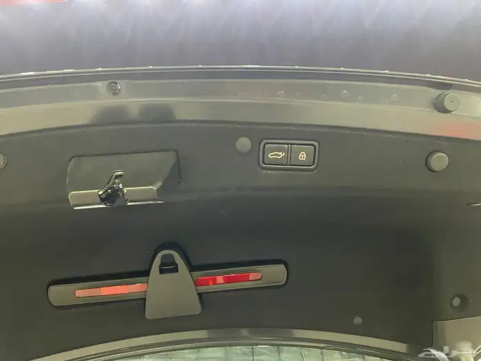 ازيرا 2021 نصف فل ( بنزين ) 6 سلندر 27