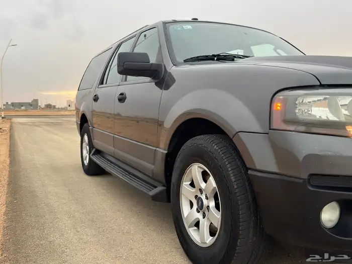 اكسبديشن 2016 دبل بحالة ممتازة 9