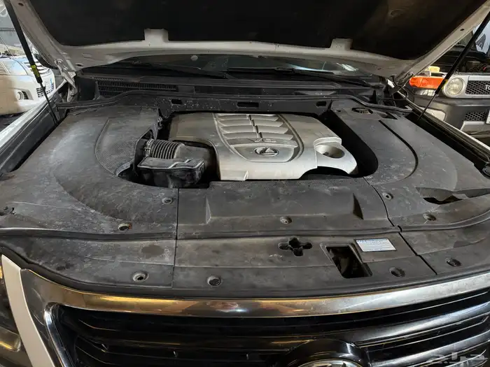 ماكينة مكاين هايلكس راف فور بريفيا سكويا 0