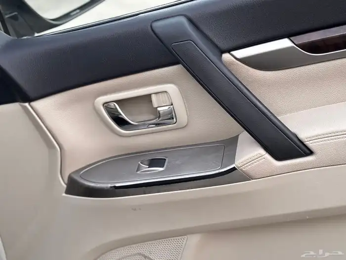 ميتسوبيشي باجيرو GLS 2022 14