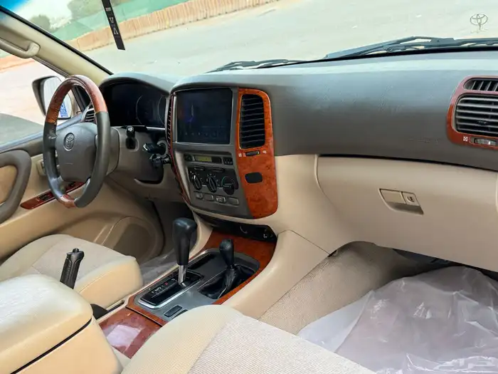 تايوتا لاند كروزر 2004 فل كامل 28