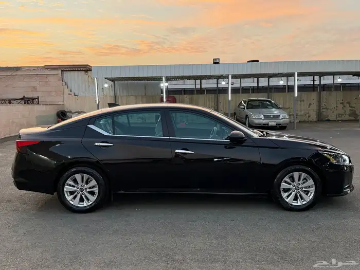 للبيع التيما 2025 ستاندر 9