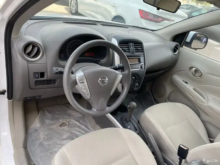 نيسان صني موديل 2023 فل كامل 13