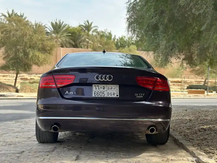 Audi A8 اودي مخزن 2012 4