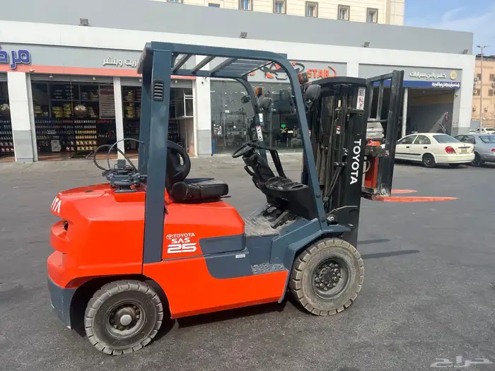 رافعه شوكيه 2020 تويوتا طنين ونصف بنزين غاز 63 ال 0