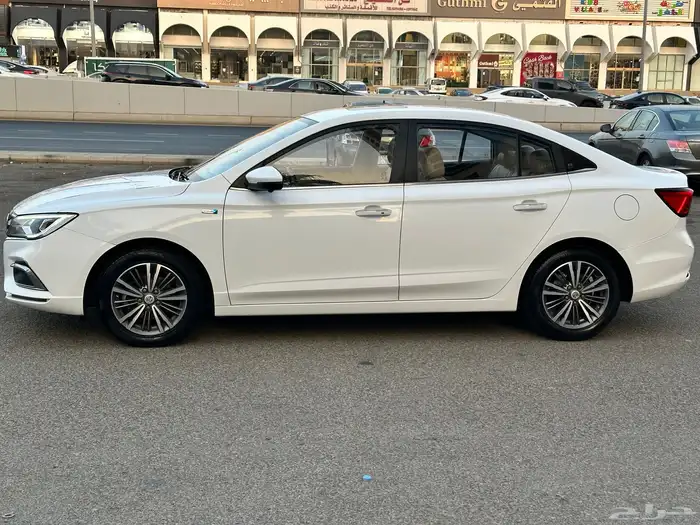 أم جي 5 فل كامل بودي بلد 2023 3