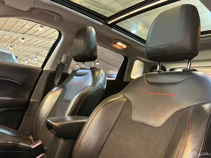 جيب كومباس تريل هوك 2018 (( بحالة ممتازة )) 16