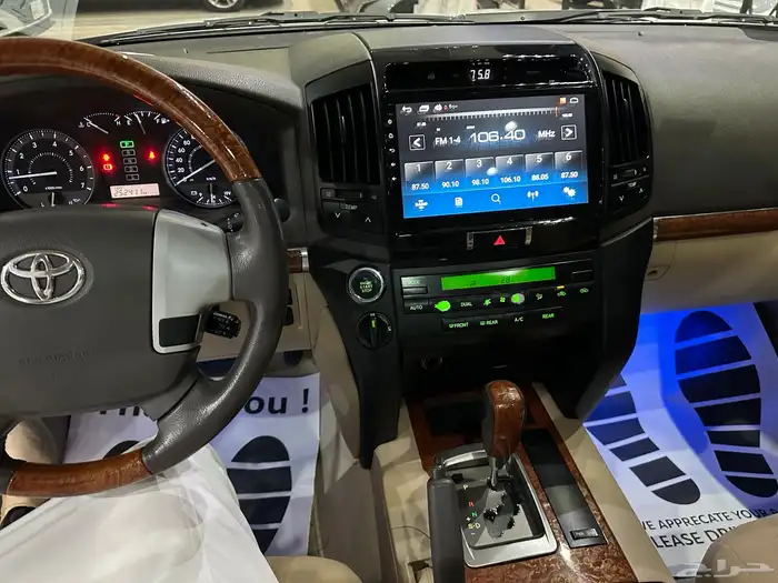 تويوتا لاند كروزر GXR موديل 2014 فل كامل نظيف بريمي 7