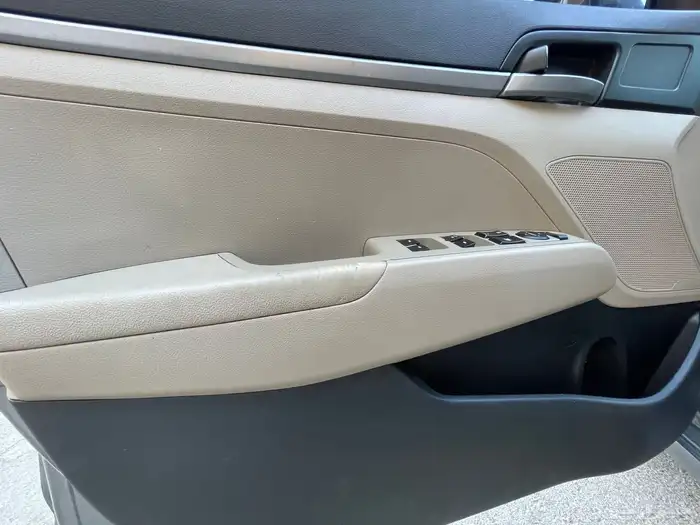 هونداي- إلنترا-2018-استاندر- بنزين- الوعلان- 2000-سي سي 10