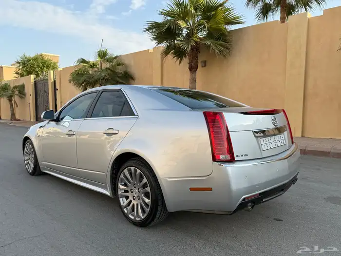 كاديلاك CTS موديل 2012 2