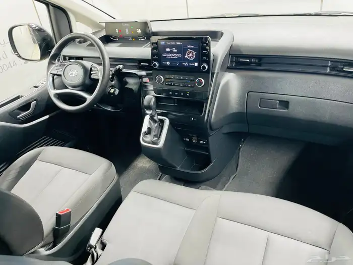 هيونداي ستاريا 2024 ( بنزين ) 8