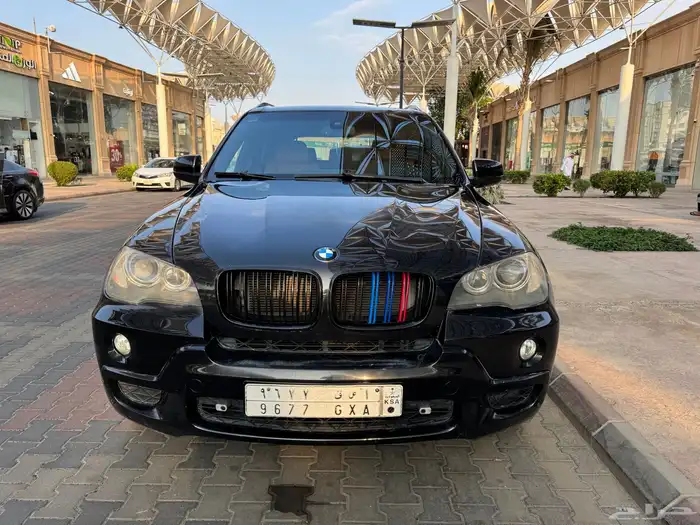 للبيع بي ام دبليو X5 ممشى قليل موديل 2009 0