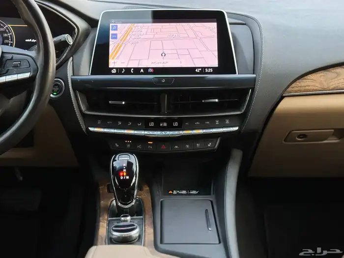 كاديلاك CT5 موديل 2023 اعلى فئة مخزن ممشى 6 الف تحت الضمان 39