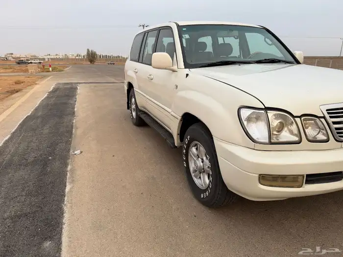 للبيع لكزس 2001 فيه رش خفيف 4